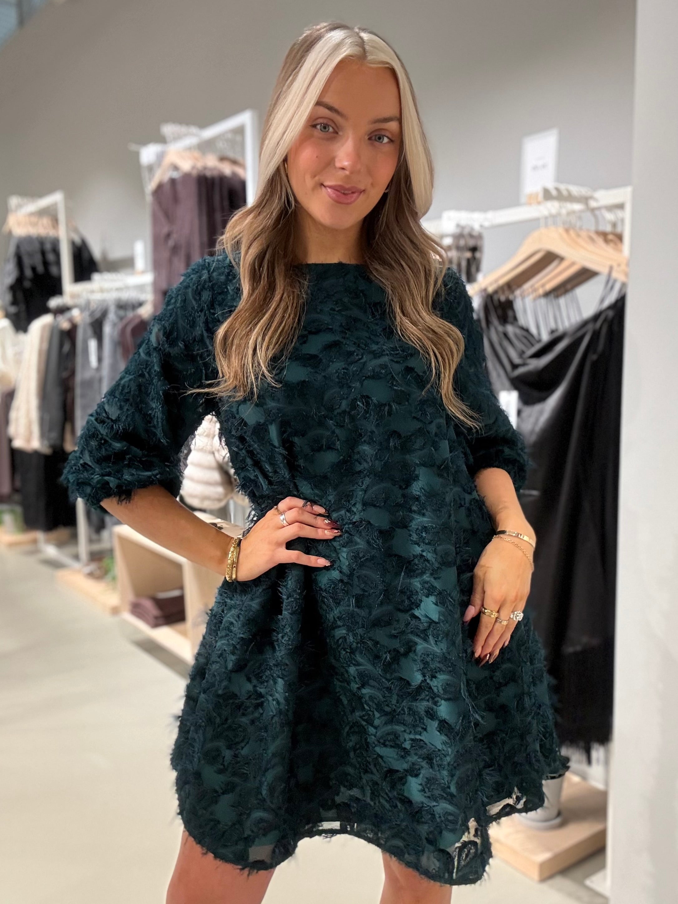 VILACILA Short Dress - Ponderosa Pine